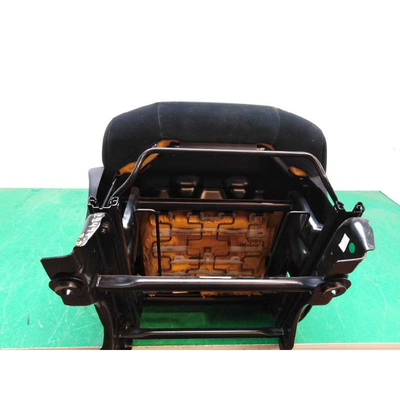 ASIENTO DELANTERO DERECHO