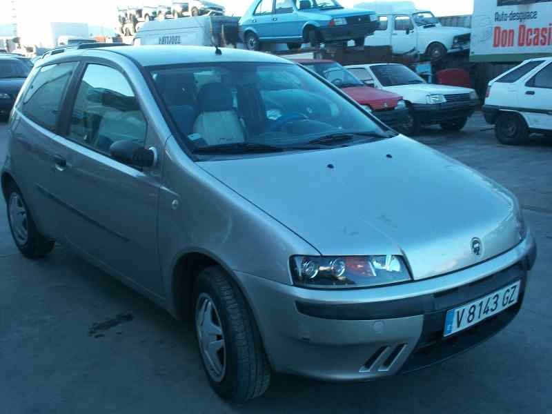FIAT PUNTO BERLINA (188)