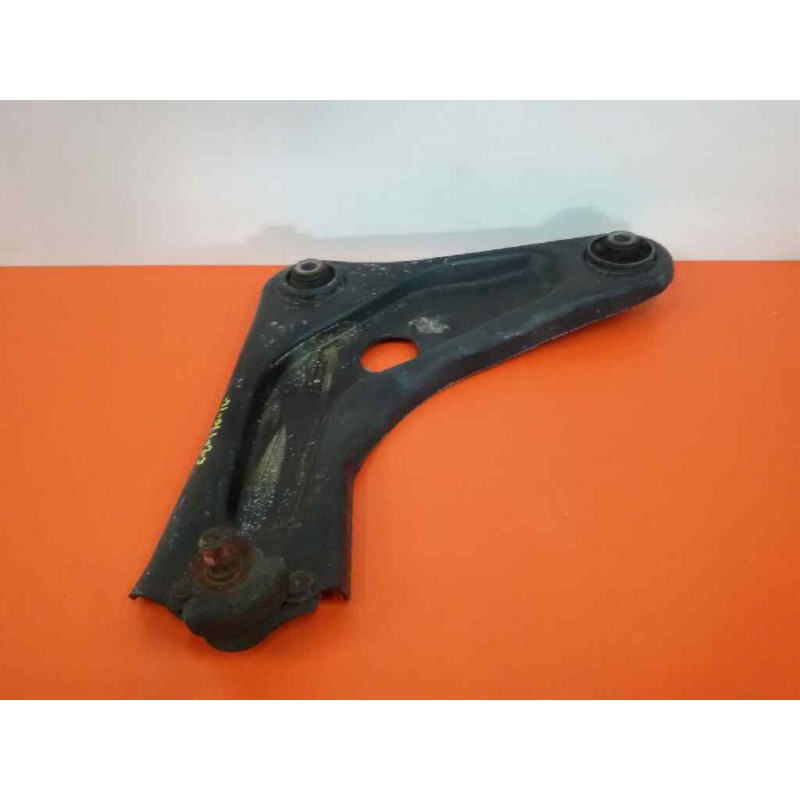Recambio de brazo suspension inferior delantero izquierdo para peugeot 207 x-line referencia OEM IAM 3520R7  