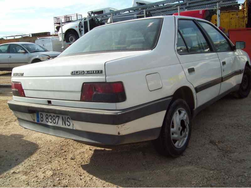 PEUGEOT 405 BERLINA