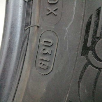 Recambio de neumatico para recambio || usado || referencia OEM IAM 23555R18100V MICHELIN PRIMACY 4