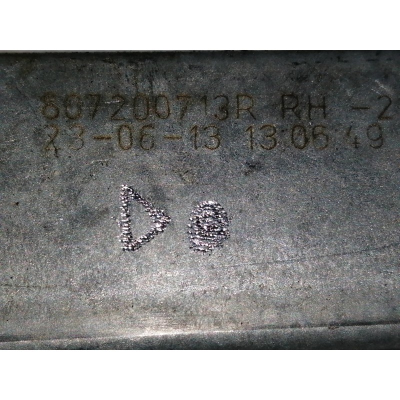 ELEVALUNAS DELANTERO DERECHO