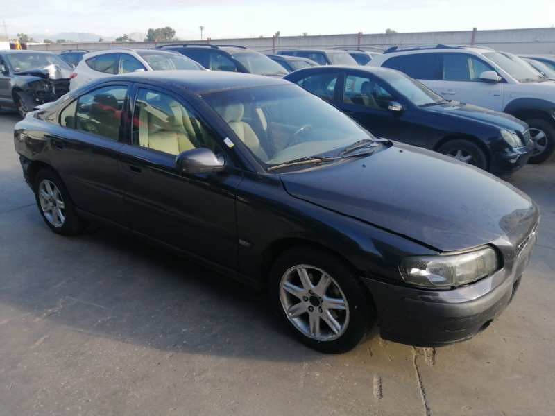 VOLVO S60 BERLINA