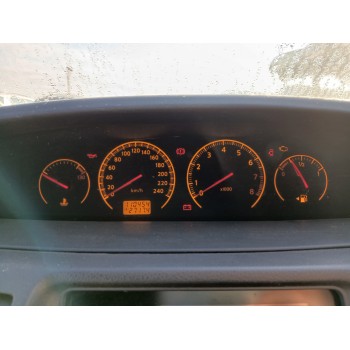 nissan primera berlina (p12) del año 2005