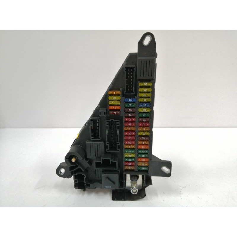 Recambio de caja reles / fusibles para bmw serie 5 berlina (e60) 2.0 16v diesel referencia OEM IAM 6906619  