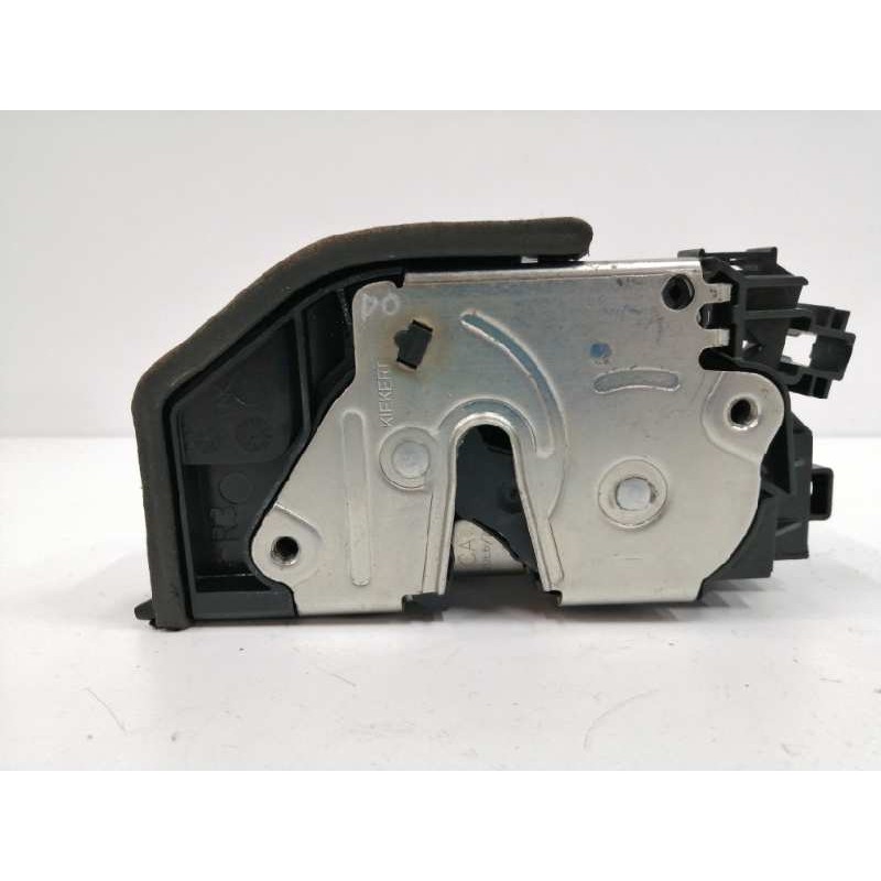 Recambio de cerradura puerta trasera derecha para bmw serie 5 berlina (e60) 2.0 16v diesel referencia OEM IAM 7167076  