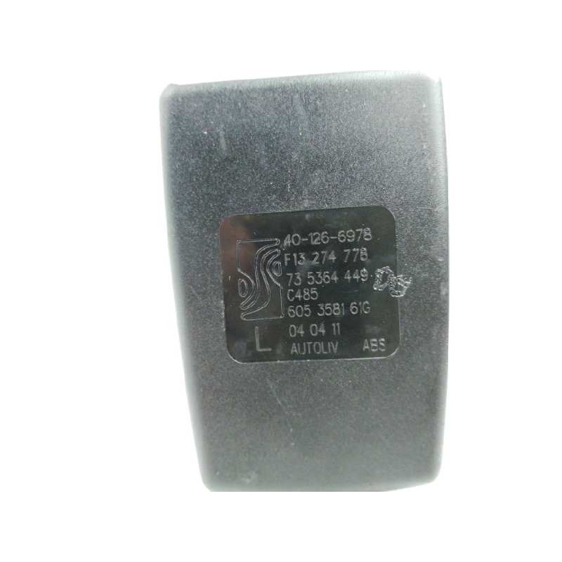 ENGANCHE CINTURON DELANTERO IZQUIERDO TRASERO 13274778