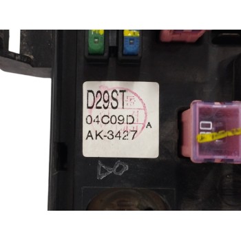 Recambio de caja reles / fusibles para ssangyong rexton 2.9 turbodiesel cat referencia OEM IAM D29ST  