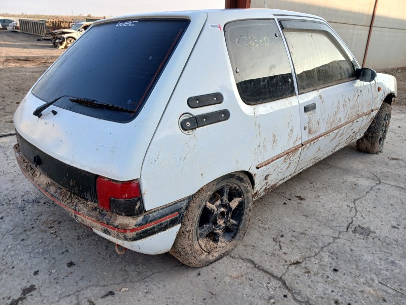 PEUGEOT 205