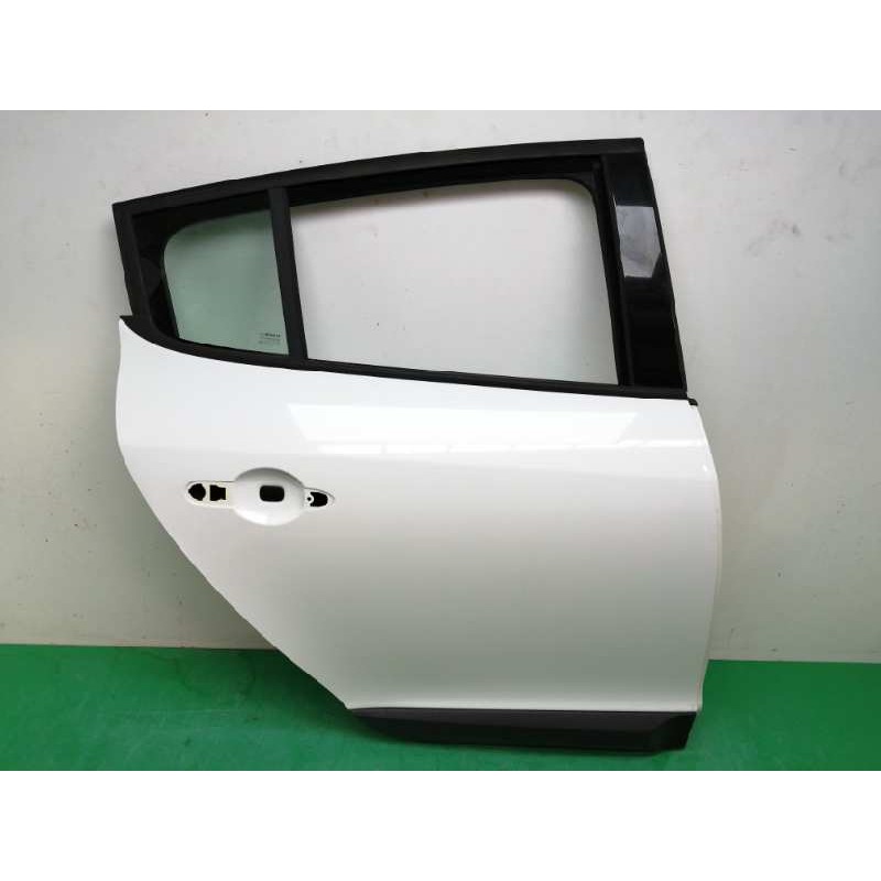 Recambio de puerta trasera derecha para renault megane iii berlina 5 p dynamique referencia OEM IAM  OBSERVAR FOTOS 
