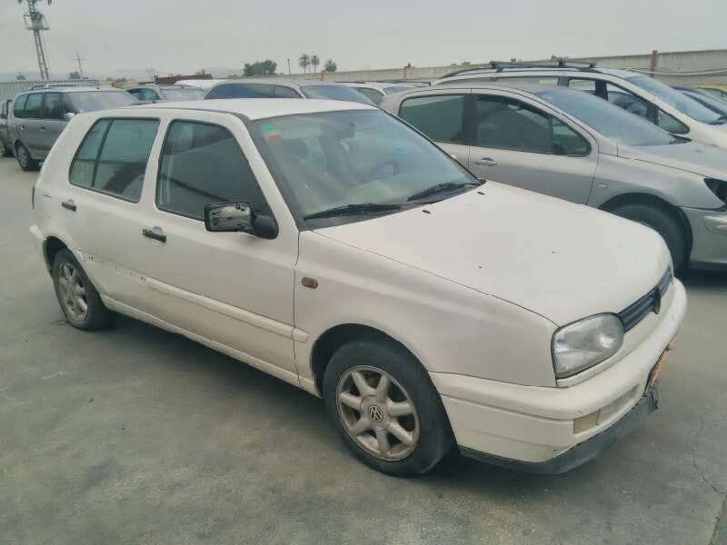 VOLKSWAGEN GOLF III BERLINA (1H1)
