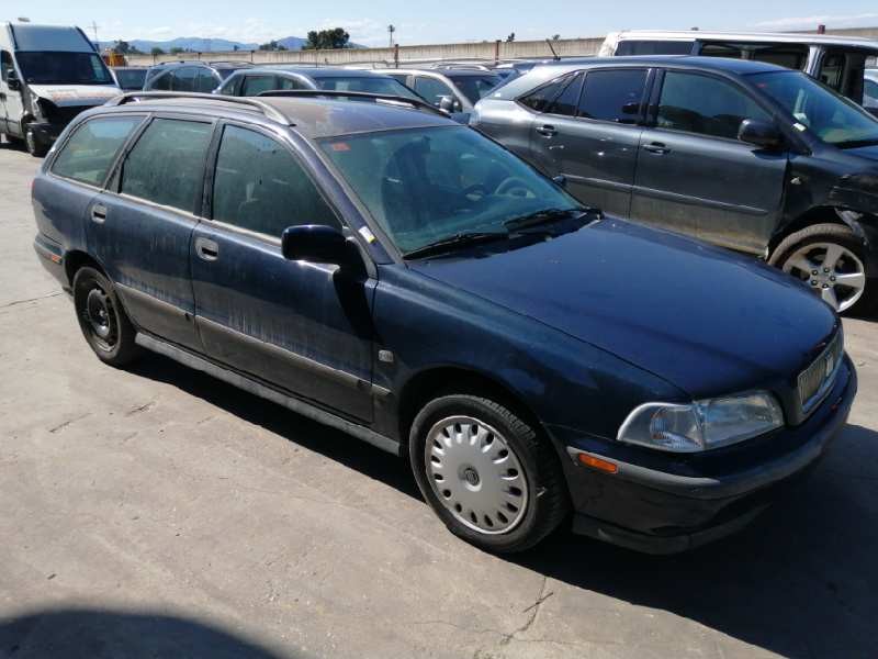 VOLVO V40 FAMILIAR
