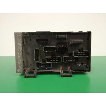 Recambio de caja reles / fusibles para chrysler voyager (rg) 2.5 crd se referencia OEM IAM 04727558AC  