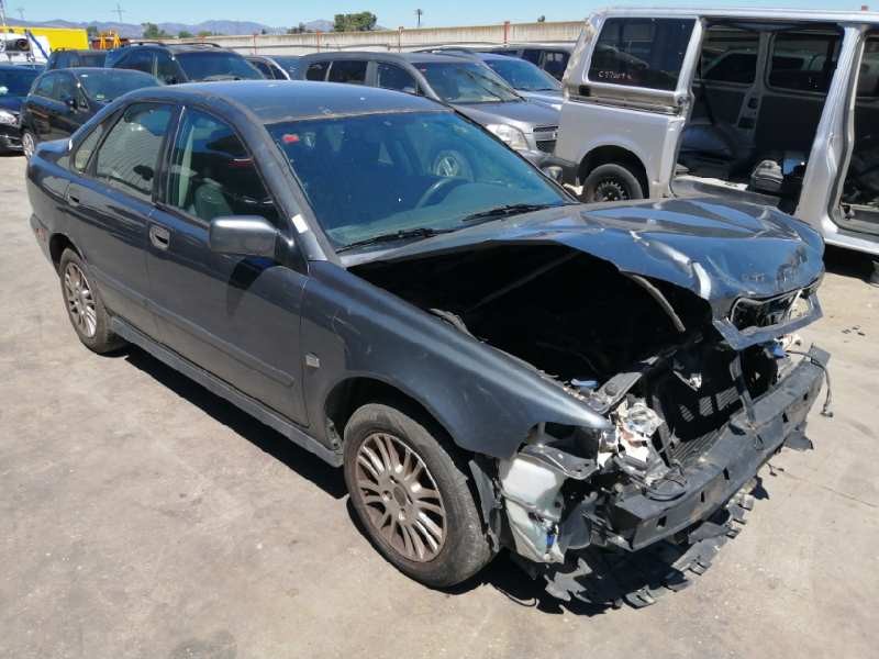 VOLVO S40 BERLINA