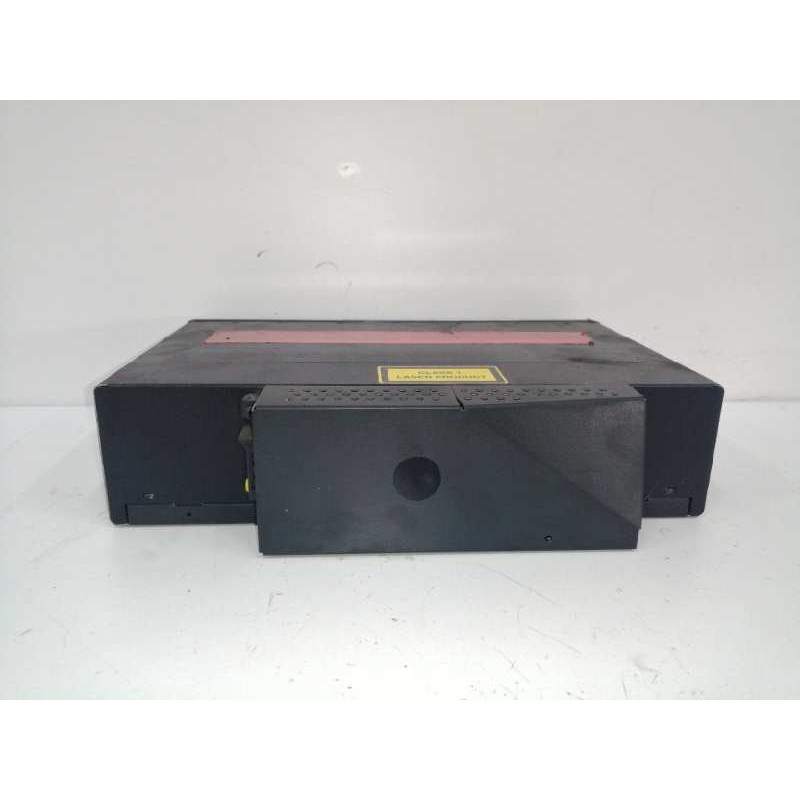 SISTEMA AUDIO / RADIO CD CARGADOR DE CD