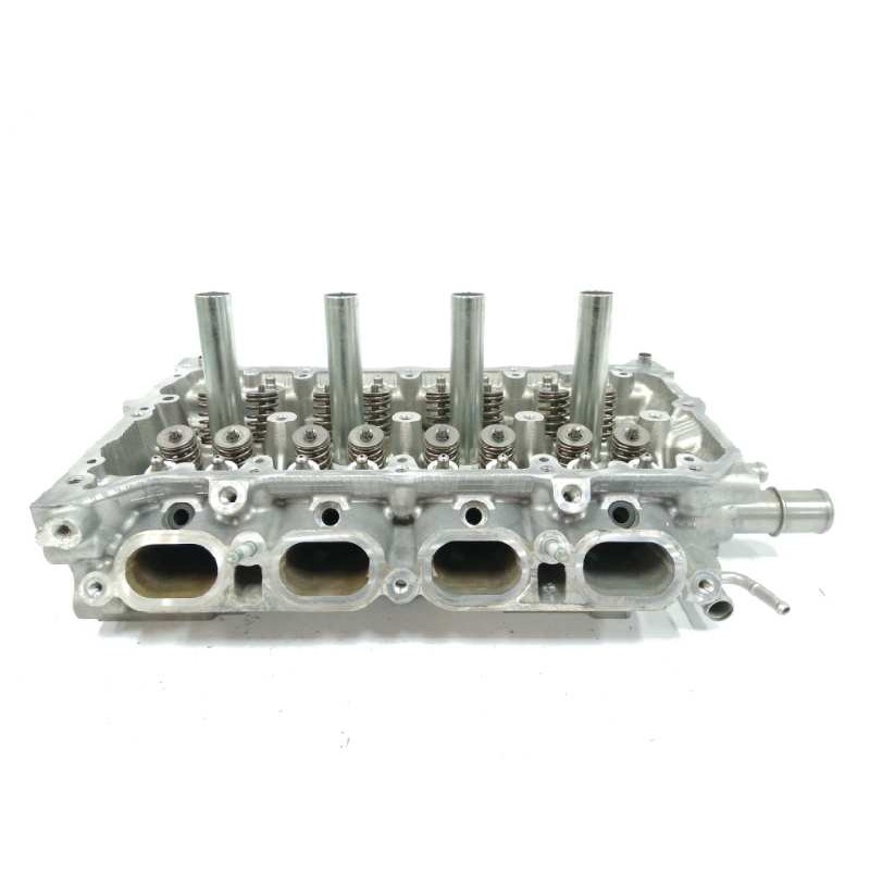 Recambio de culata para toyota auris active referencia OEM IAM 1110109300  