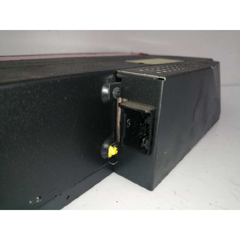 SISTEMA AUDIO / RADIO CD CARGADOR DE CD