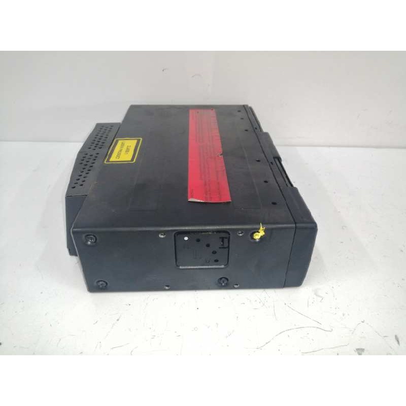 SISTEMA AUDIO / RADIO CD CARGADOR DE CD