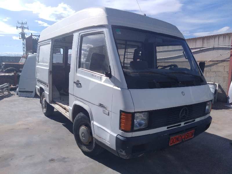 MERCEDES-BENZ MB 100 D CAJA CERRADA / COMBI