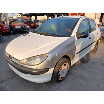 peugeot 206 berlina del año 1999