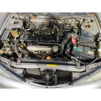 nissan primera berlina (p11) del año 2000