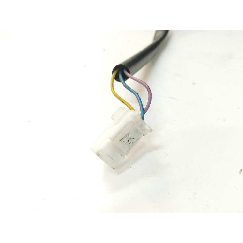 RETROVISOR DERECHO 3 CABLES