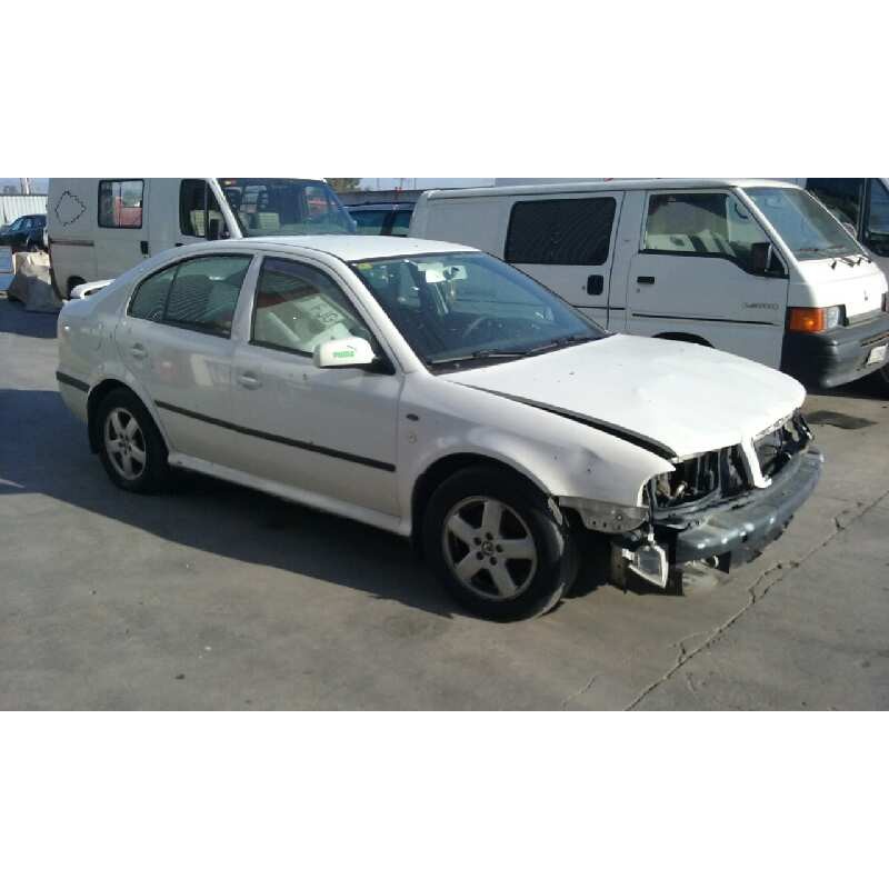 SKODA OCTAVIA BERLINA (1U2)