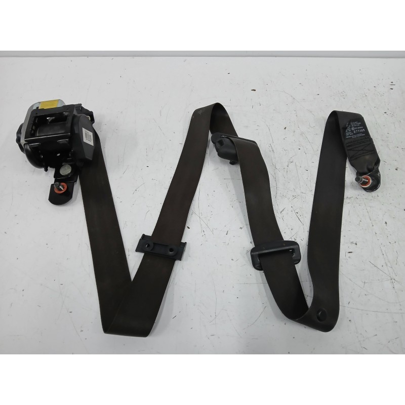 Recambio de cinturon seguridad delantero izquierdo para hyundai h 1 2.5 turbodiesel cat referencia OEM IAM 888704A461  