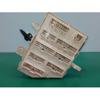 Recambio de caja reles / fusibles para kia carens iii monospace (un) 2.0 crdi 140 referencia OEM IAM 919501D510  