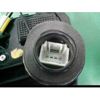 Recambio de cerradura puerta delantera derecha para toyota auris hybrid active referencia OEM IAM   