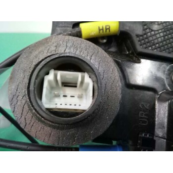 Recambio de cerradura puerta trasera derecha para toyota auris hybrid active referencia OEM IAM   