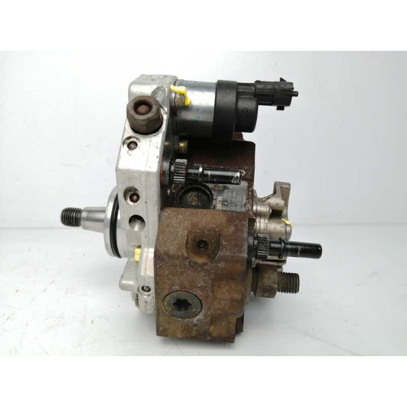 Recambio de bomba inyeccion para nissan interstar (x70) caja cerrada, l 2h2, batalla mediana 3,5t referencia OEM IAM 8200457039 