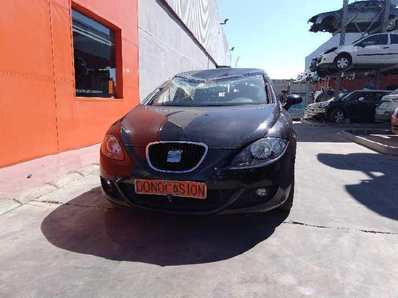 SEAT LEON (1P1)