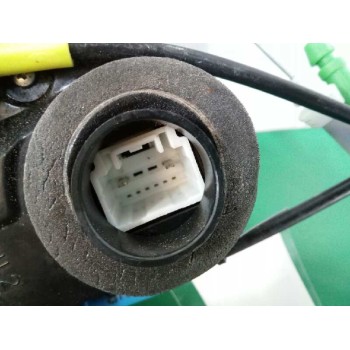 Recambio de cerradura puerta trasera izquierda para toyota auris hybrid active referencia OEM IAM   