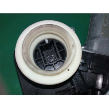 Recambio de elevalunas delantero derecho para toyota auris hybrid active referencia OEM IAM TIJERA 8570102010 