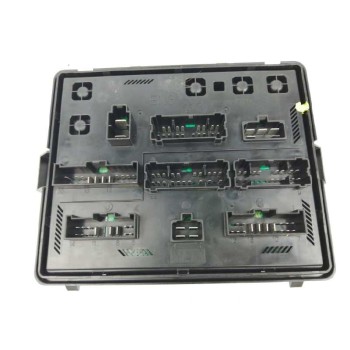 Recambio de caja reles / fusibles para ssangyong rodius ii 2.0 xdi referencia OEM IAM  14C10N AK63172