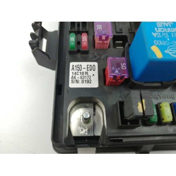Recambio de caja reles / fusibles para ssangyong rodius ii 2.0 xdi referencia OEM IAM  14C10N AK63172