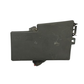 CAJA RELES / FUSIBLES BP4K66765 518818109 