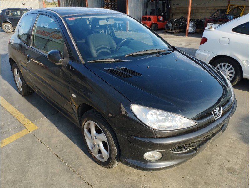 PEUGEOT 206 BERLINA
