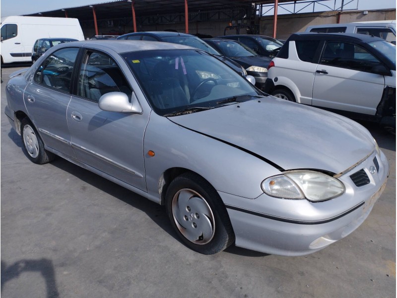 HYUNDAI LANTRA BERLINA (RD)