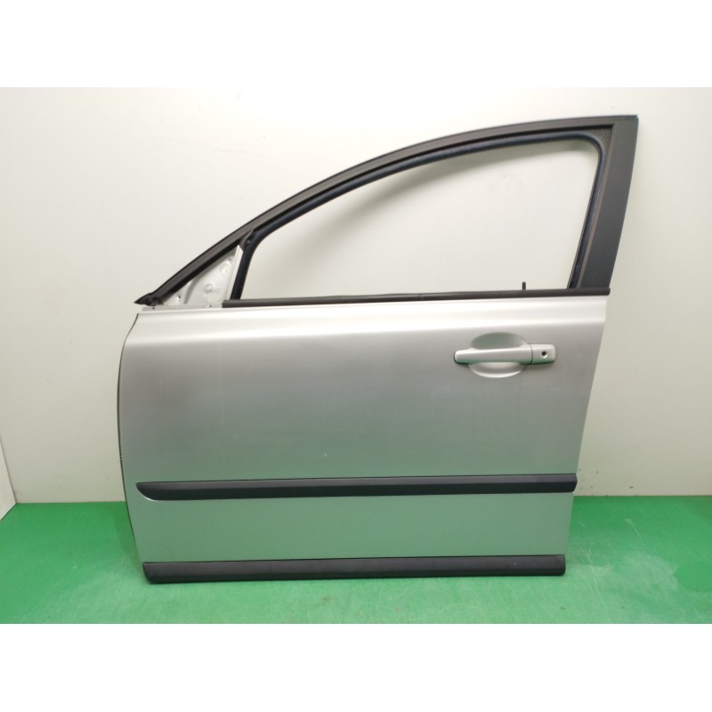 Recambio de puerta delantera izquierda para volvo v50 familiar 1.8 cat referencia OEM IAM  OBSERVAR FOTOS 