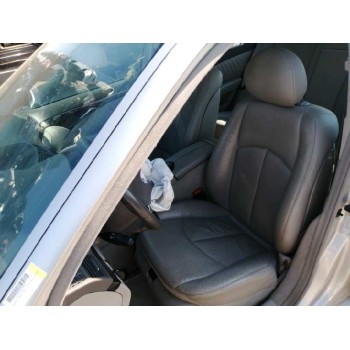 mercedes-benz clase e (w211) berlina del año 2004