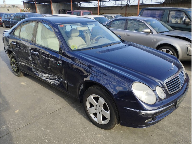 mercedes-benz clase e (w211) berlina del año 2005
