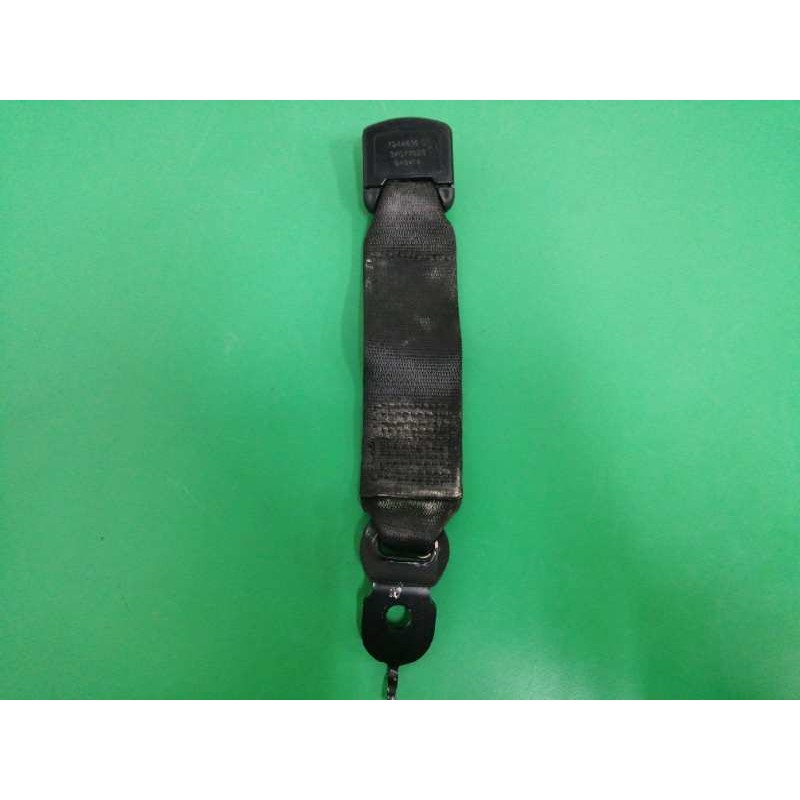 Recambio de enganche cinturon derecho para bmw serie 5 lim. (f10) 2.0 16v turbodiesel referencia OEM IAM 72117244836 TRASERO CEN