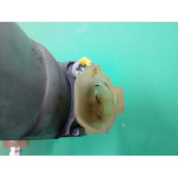 Recambio de motor elevalunas delantero izquierdo para kia carens iii monospace (un) 2.0 crdi 140 referencia OEM IAM   