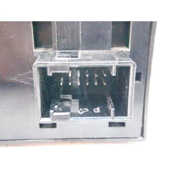 Recambio de mando elevalunas delantero izquierdo para fiat bravo (198) 1.9 8v jtd cat referencia OEM IAM   