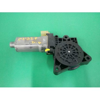 Recambio de motor elevalunas delantero derecho para kia carens iii monospace (un) 2.0 crdi 140 referencia OEM IAM   