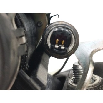 Recambio de cinturon seguridad delantero derecho para kia cee´d 2.0 crdi referencia OEM IAM 888201H700  