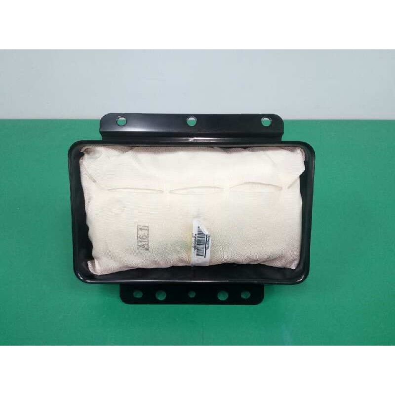 Recambio de airbag delantero derecho para ssangyong rodius xdi referencia OEM IAM 8621021000  