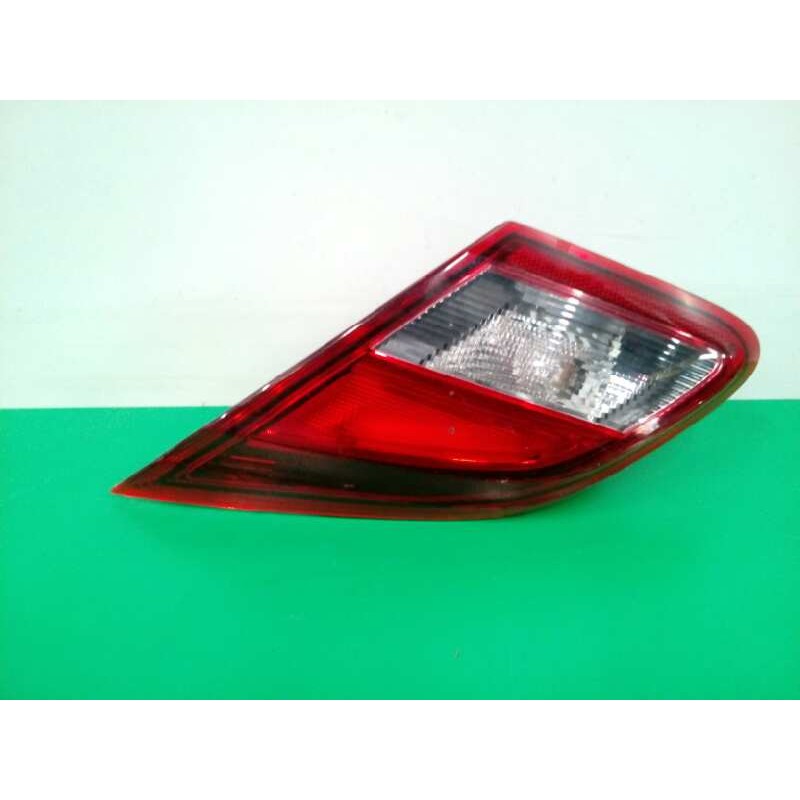 Recambio de piloto trasero derecho interior para opel corsa e selective referencia OEM IAM 39012624  